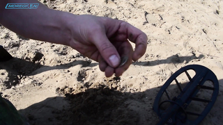 Поиска на пляже с Teknetics DELTA 4000