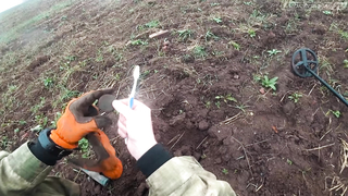 Как найти крупную монету на выбитом месте!