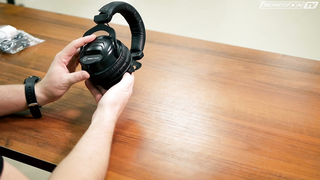 Беспроводные универсальные наушники QUEST Wire-Free