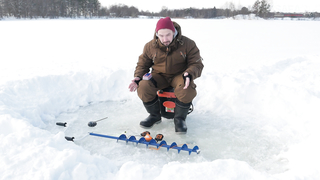 Зимняя рыбалка с эхолотами Практик.